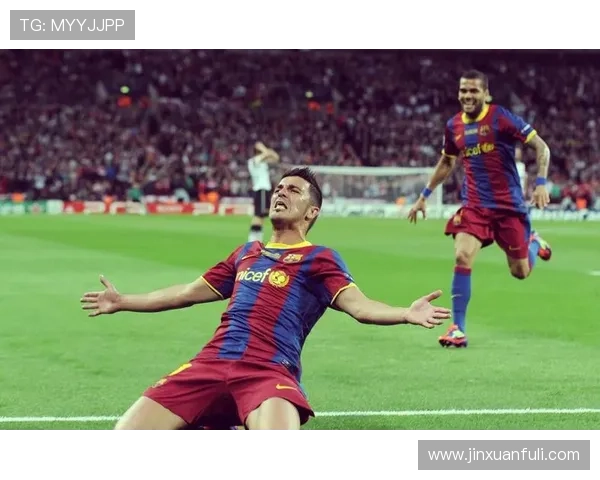 踢前锋的足球明星们如何在赛场上书写传奇与荣耀 踢前锋的足球明星们如何在赛场上书写传奇与荣耀