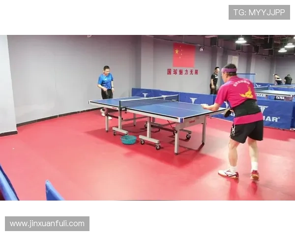 乒乓球魅力无限：深入解析重庆乒乓球队员的独特技能与训练秘诀